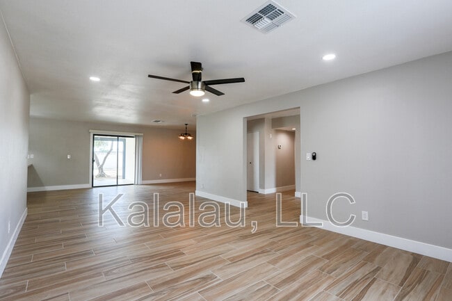 Photo - 1817 E Alameda Dr