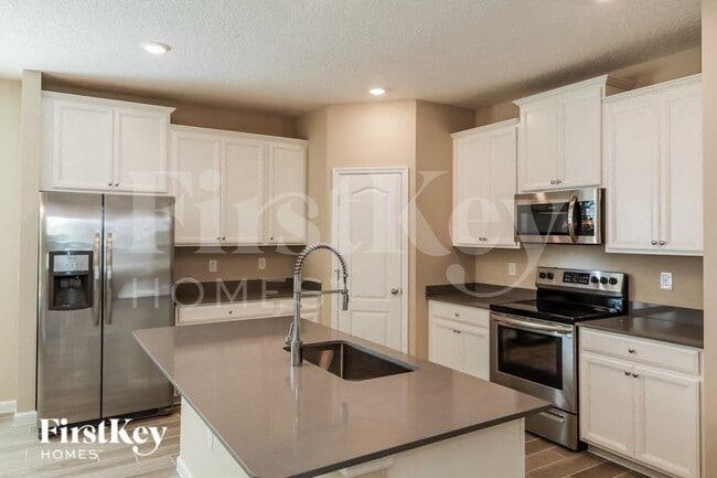 Photo - 443 Stone Arbor Ln