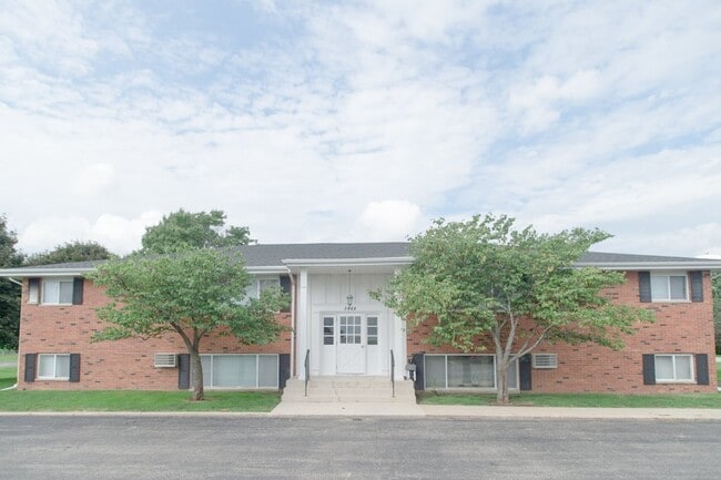 Building Photo - 1467 Catherine St Unit Apt 1