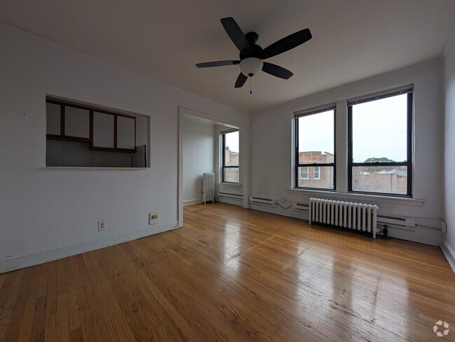 Building Photo - 3346 N Marshfield Ave Unit 410 Rental