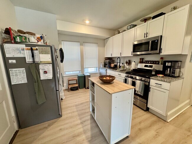 Photo - 127 Eliot St