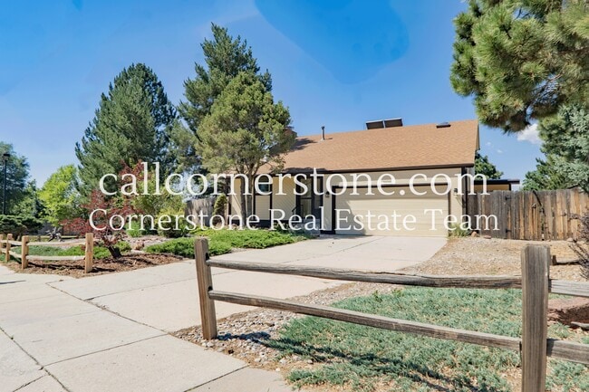 Building Photo - 2695 Norwich Dr
