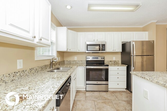 Photo - 701 Comanche Ct