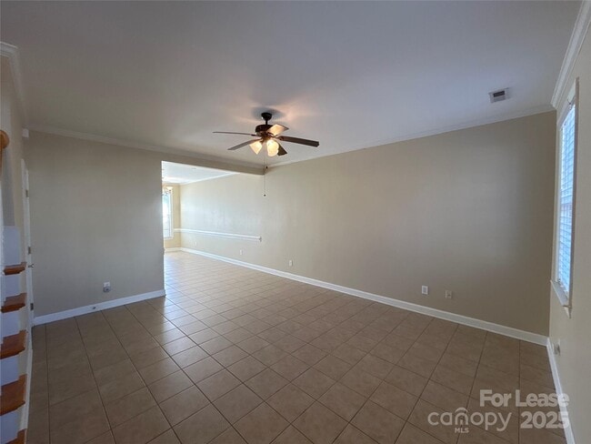 Photo - 5619 Fetzer Ave NW