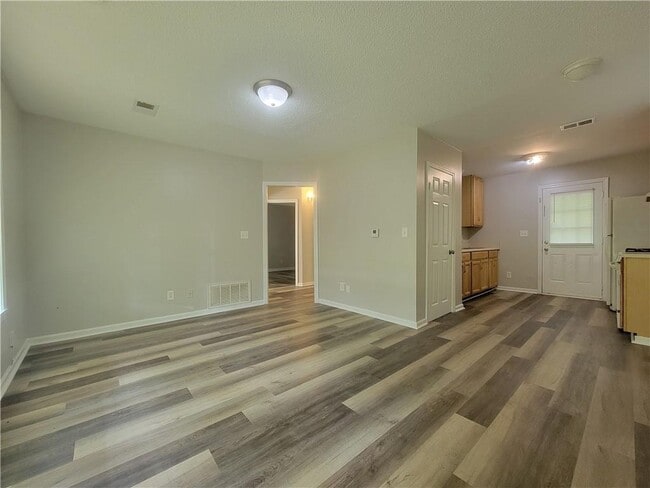 Building Photo - 4750 West Dr Rental