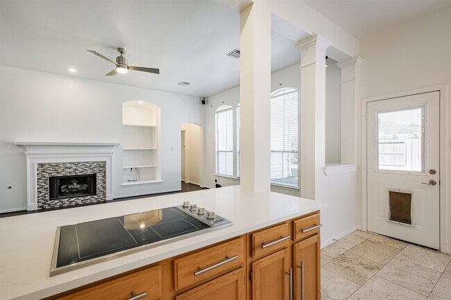 Photo - 1714 Bumelia Ct