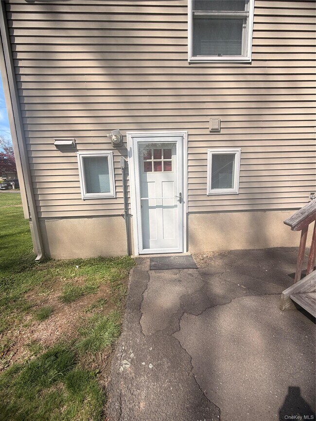 Photo - 10 Quelch Ave