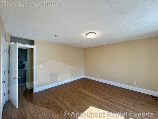 Photo - 51 Beacon St Unit #2