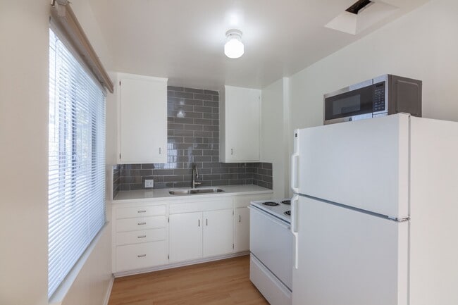 Photo - 1243 Federal Ave Unidad 107