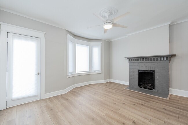 Photo - 15 Indian Rd Crescent