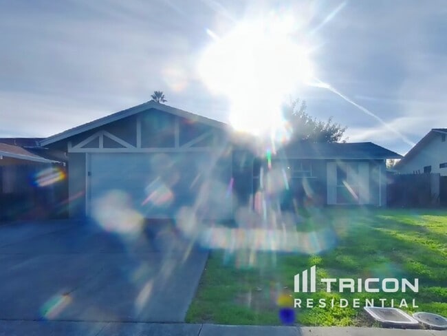 Building Photo - 1276 Alderwood Way