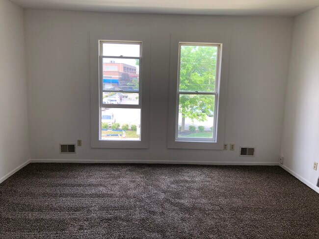 Living Room - 904 Owen St Apartments Unit 904