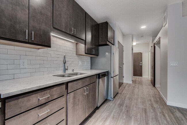 Photo - Oaks Minnehaha Longfellow