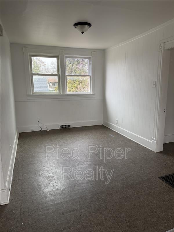 Photo - 534 1/2 E Wyandotte St