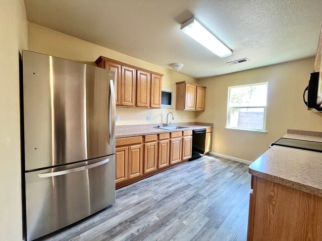 Photo - Welcome to Hartford Park!