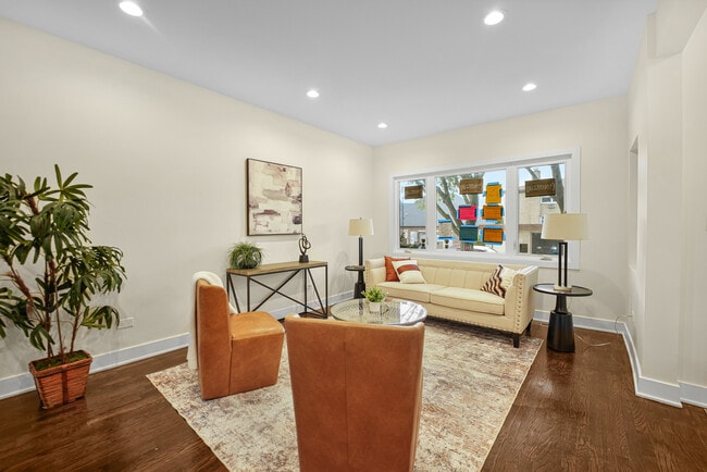 Photo - 2541 N 76th Ave