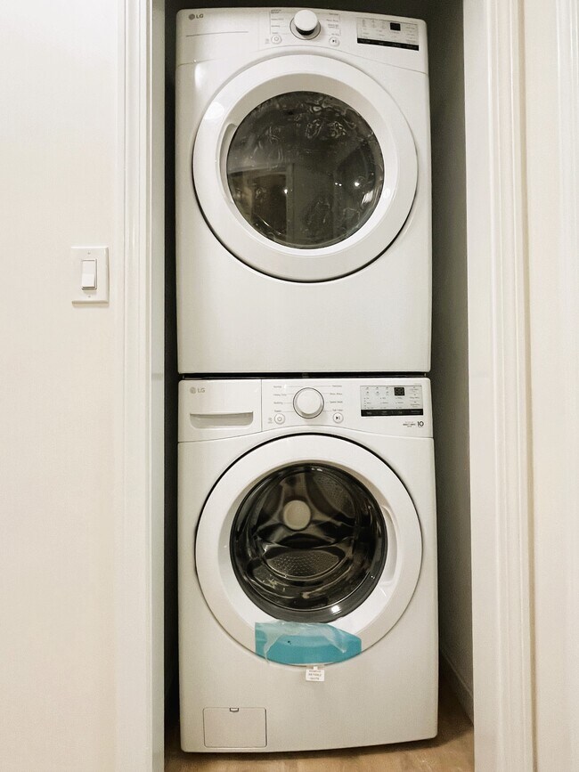 4 Wallingford Rd Unit 2