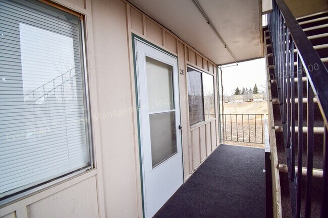 Photo - 2008 W Plum St Unit 2G