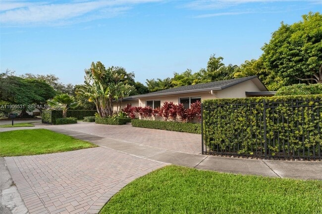 Photo - 6701 SW 49th Terrace