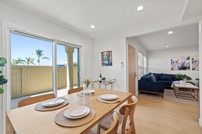 Photo - Showing Times: to schedule a viewing, please contact us Unit 15065 Henley Dr # 1