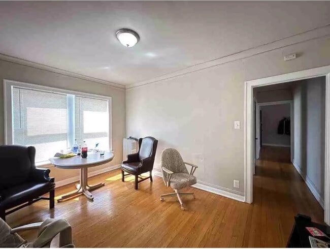 Photo - 4263 W Addison St Unit ONE BEDROOM