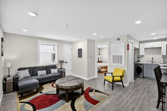 Photo - Beachside Palms @ Daytona Beach