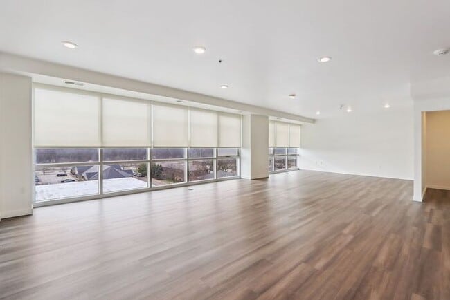 Photo - $1,950 | 1 Bedroom, 2 Bathroom Condo | Pet Friendly* | Available for Immediate move-in!