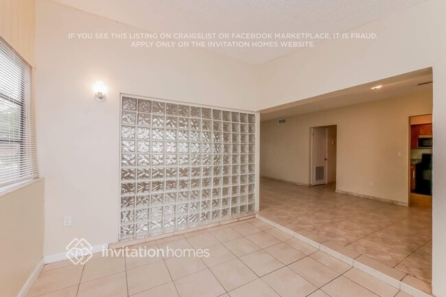 Photo - 510 NE 172nd St