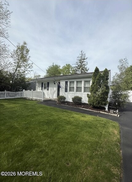 Photo - 878 Salem Dr