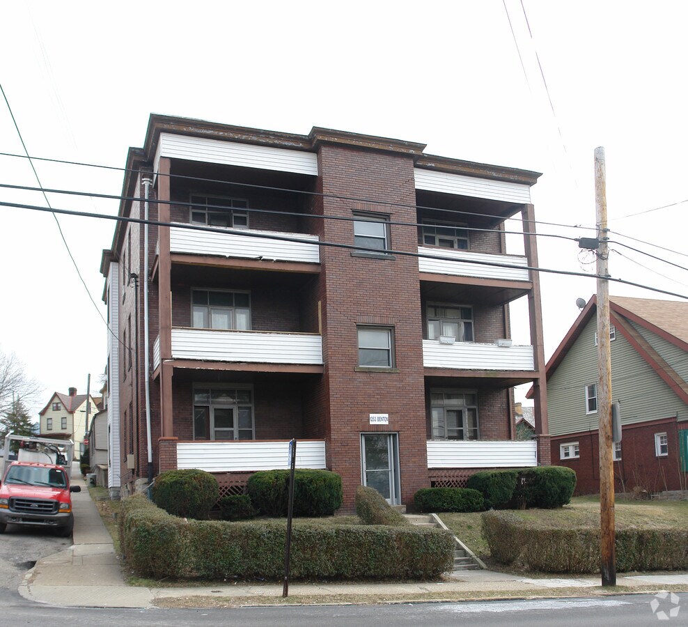 Photo - 1253 Benton Ave Apartments