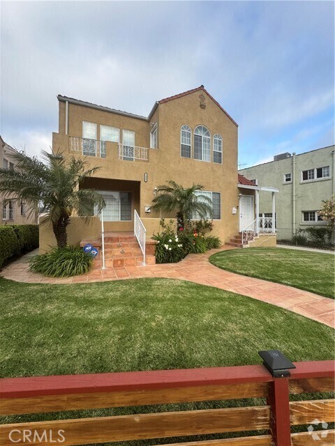 Building Photo - 1046 S Citrus Ave Rental