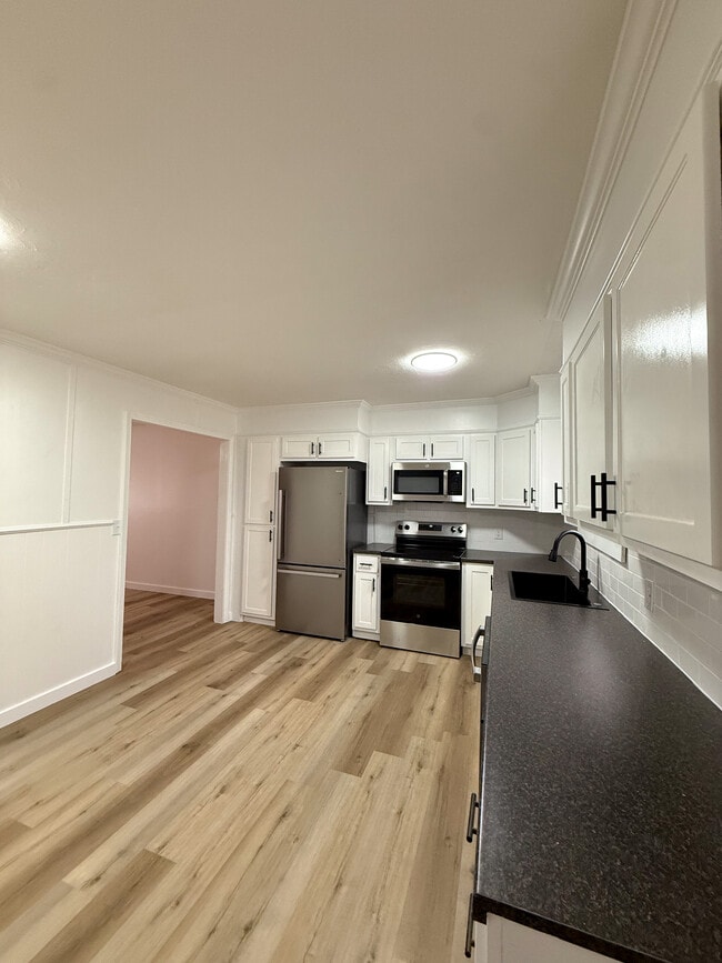 Photo - 214 Madison Ave