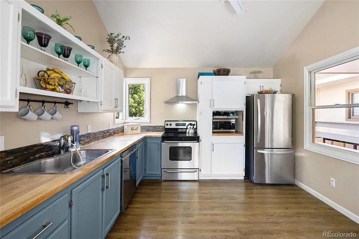 Photo - 1094 E 17th Ave (Broomfield, CO)