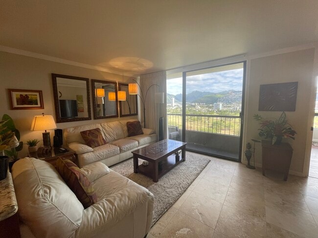 Living room with mountain view - 320 Lili?uokalani Ave Condo Unit 1805