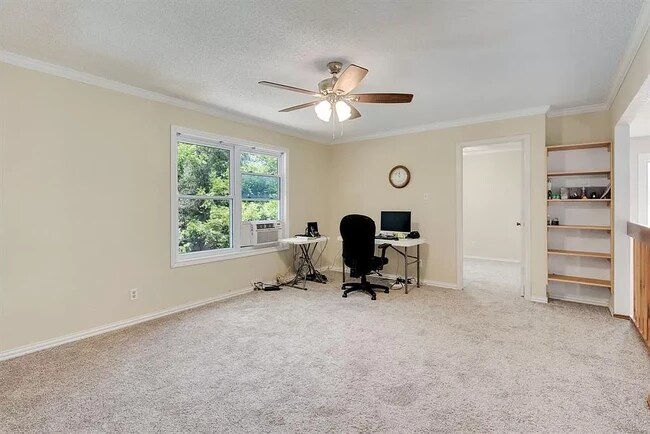Photo - 4052 Pepperwood Dr