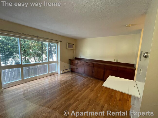 Photo - 2595 Massachusetts Ave Apartamento Unidad #4