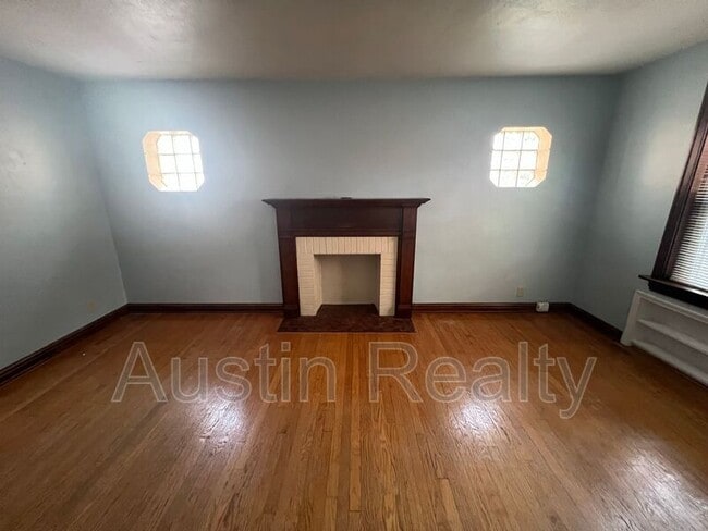 Photo - 5834 Nottingham Ave Unit 2w
