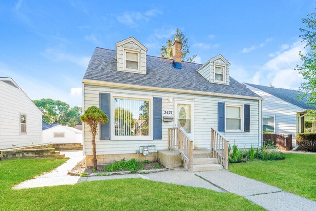 Photo - 3421 N 87th St