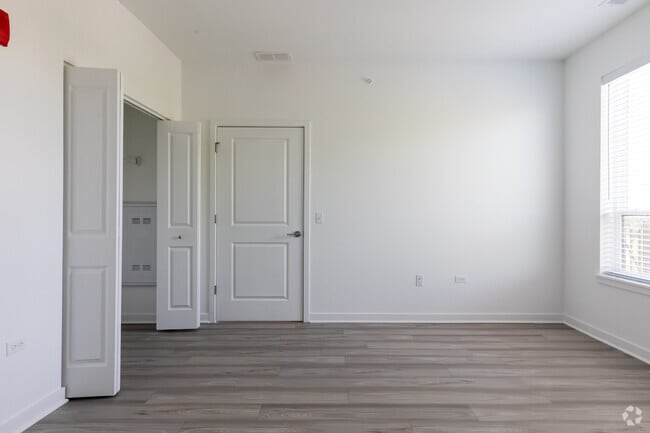 2BR, 2BA - Bedroom