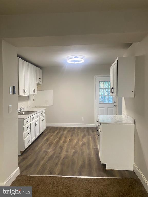 Photo - 724 E 35th St