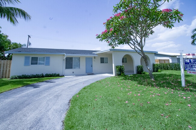 Photo - 214 SW 3rd St Casa
