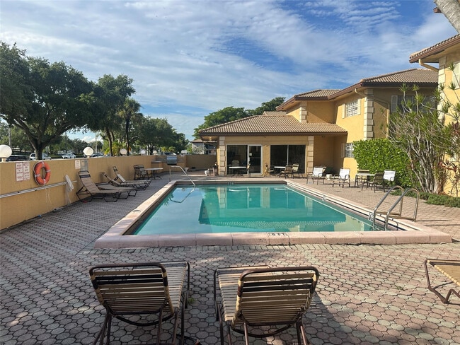 Photo - 3034 Coral Springs Dr Unit 202