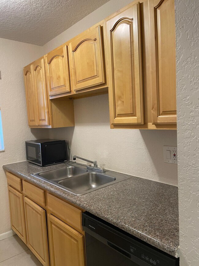 220 Croton Ave Unit 210