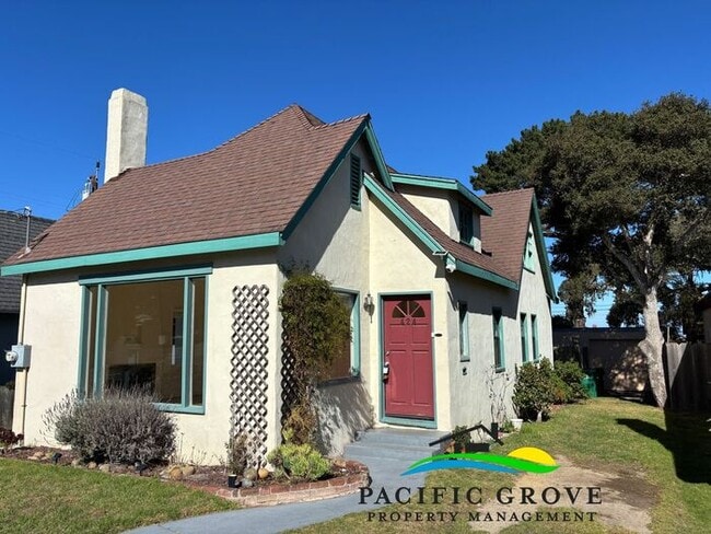 Building Photo - Delightful 3-Bedroom, 2 bath home in Pacif...