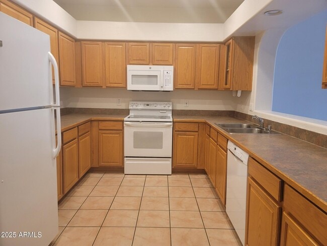 Photo - 16307 E Arrow Dr Unit 107