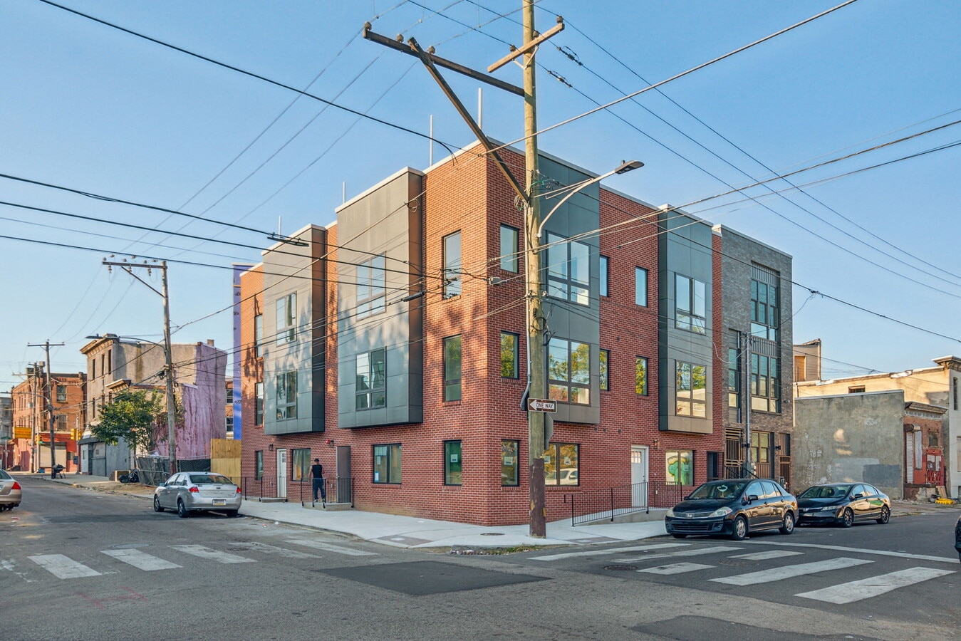 Photo - 2400 W Montgomery Ave