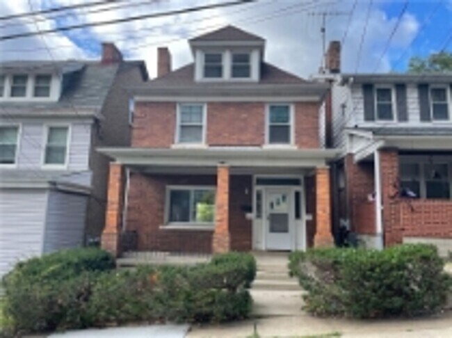 Building Photo - 3 bedroom/ 2 Bath home for RENT in 15211