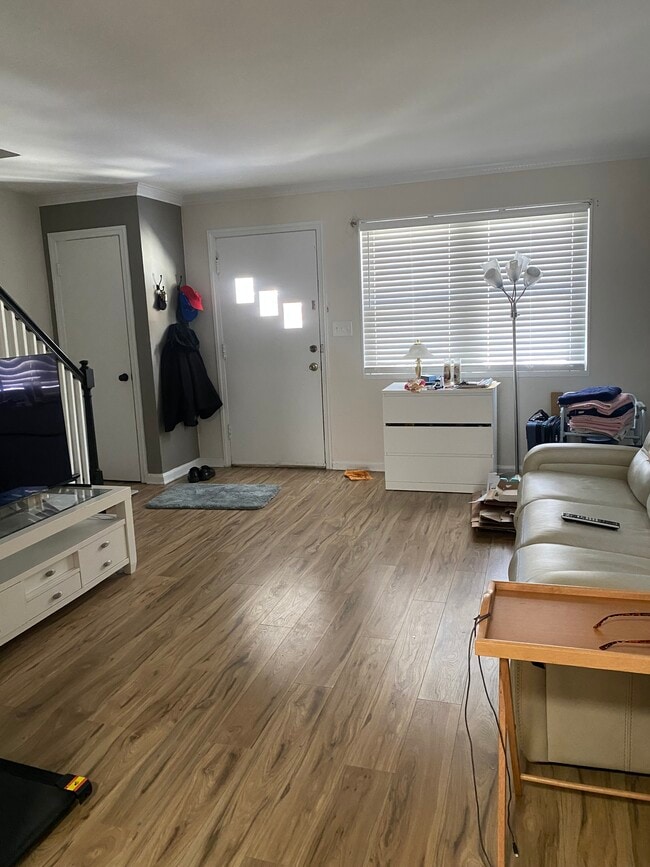 Building Photo - 3107 S Fox St