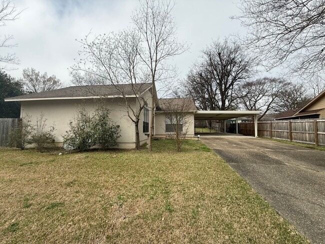 Photo - ** Newly renovated 4 bed 2 bath home in Bell Meadows **  Call our self showing number to Schedule...