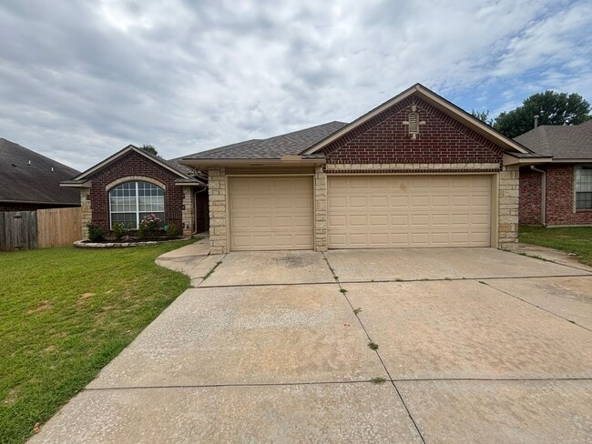 Building Photo - Wonderful 3 Bed 2 Bath Home in Midwest City